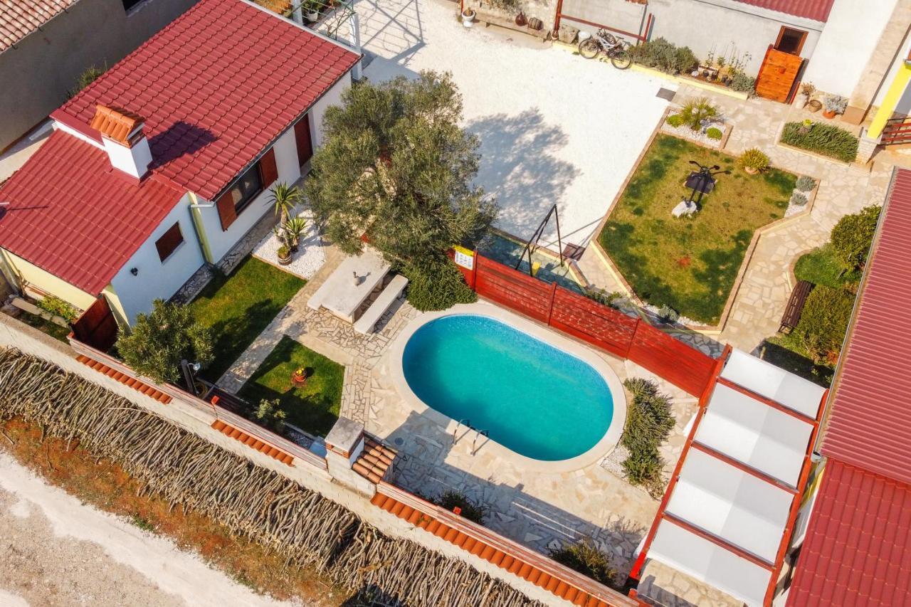House 1119 Villa Muntic Ngoại thất bức ảnh