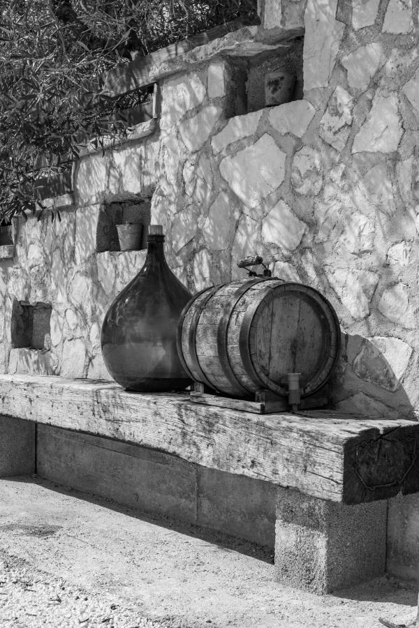 House 1119 Villa Muntic Ngoại thất bức ảnh