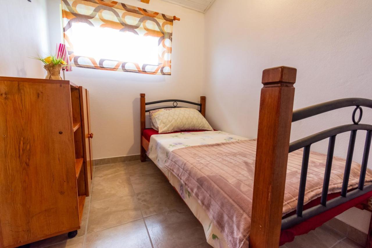House 1119 Villa Muntic Ngoại thất bức ảnh
